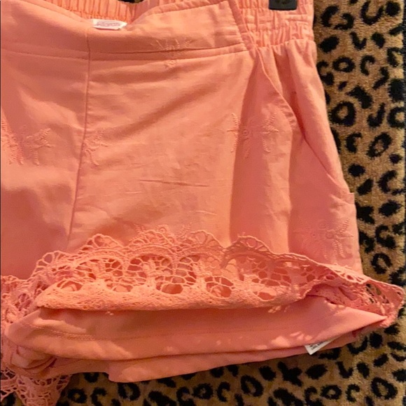 Women’s Shorts - Picture 6 of 9